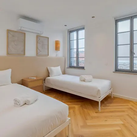 Musical Whim Apartment